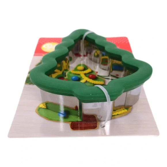 Wilton Snow Flake  Cookie Cutter Comfort Grip Christmas Tree New - Picture 3 of 4